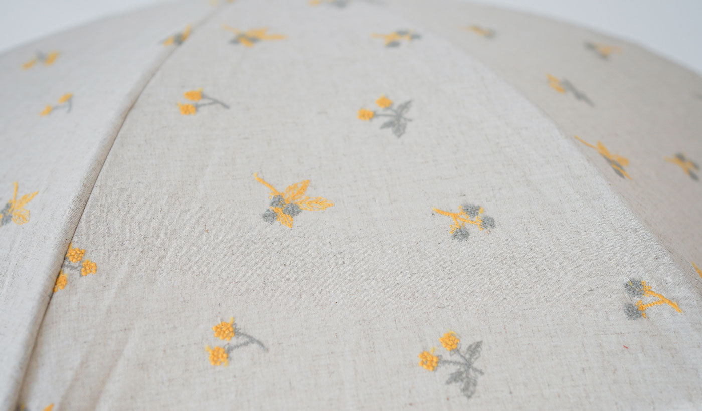 長傘 レディース 日傘 天然素材に咲く刺繍と 細かいギンガムチェックのかわず張り晴雨兼用傘