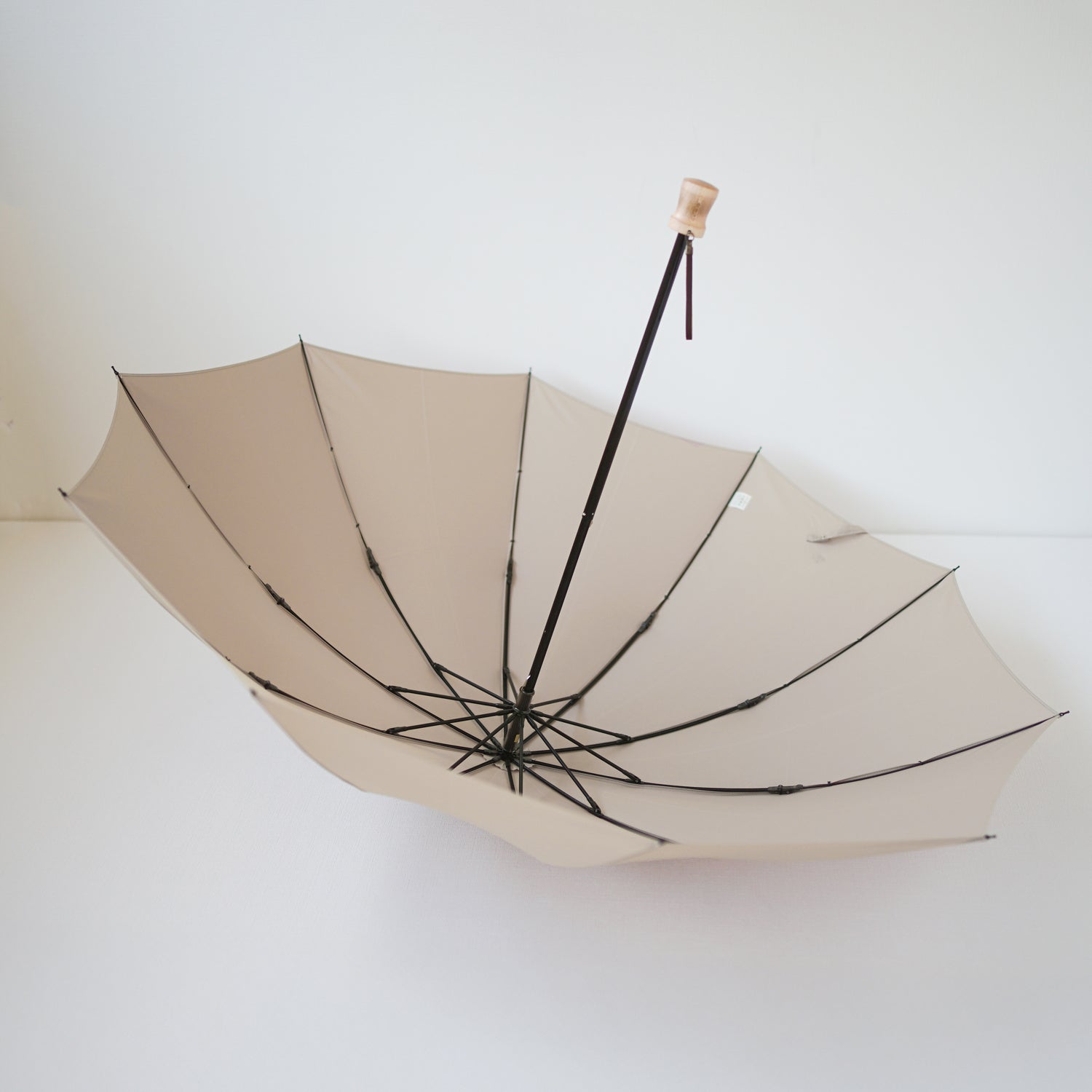 折りたたみ傘 メンズ 雨傘 超撥水 骨が多い 大きい 2段折り 小宮商店 ミラトーレ グレージュ