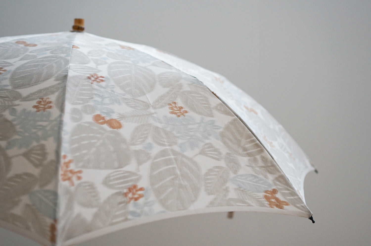 折りたたみ傘 レディース 晴雨兼用傘 艶やかな光沢と重厚感が魅力の「甲州織」