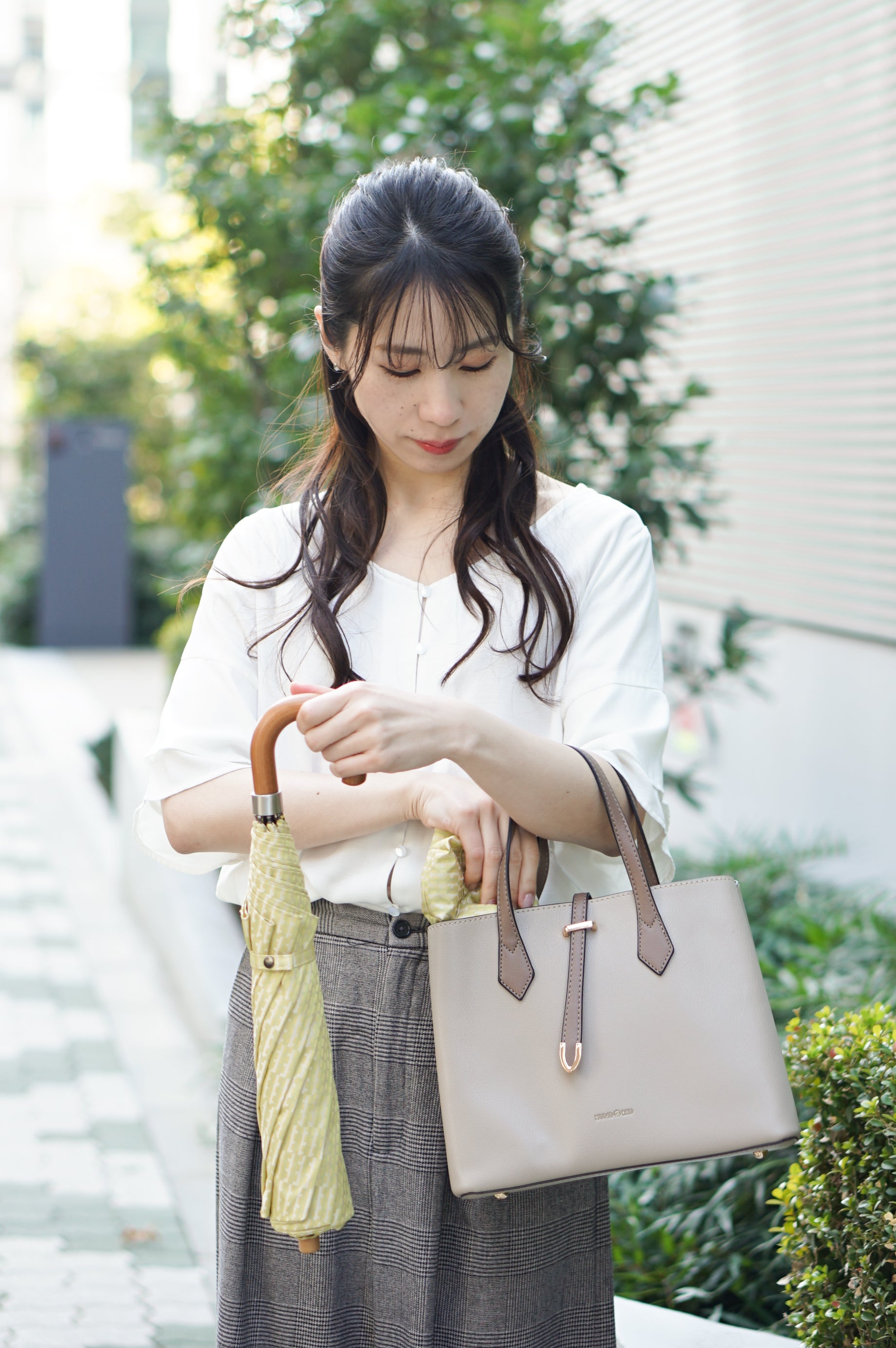 折りたたみ傘 レディース 雨傘 「榛原(はいばら)」千代紙の伝統的な図案「組木(くみき)」