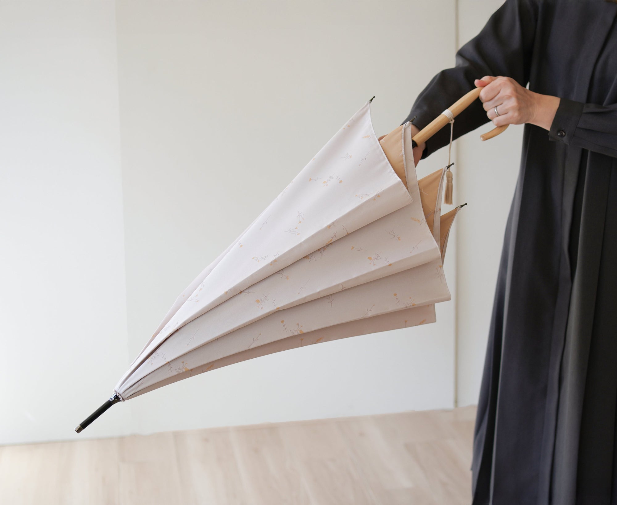 長傘 レディース 雨傘 UV 織組織でデザインを表現する「ジャカード織」