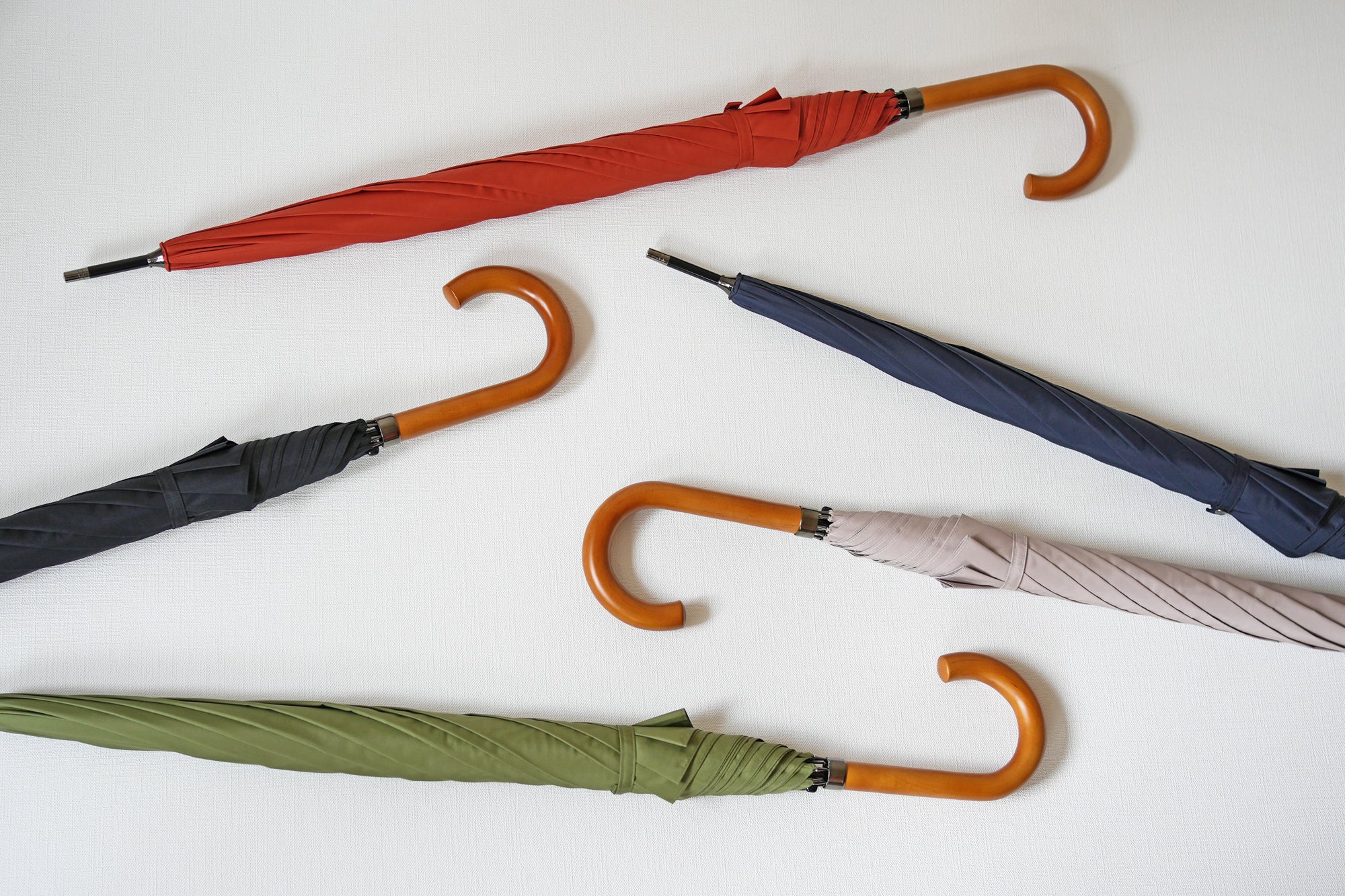 長傘 メンズ 雨傘 抜群の撥水性で雨に負けない「ミラトーレ」