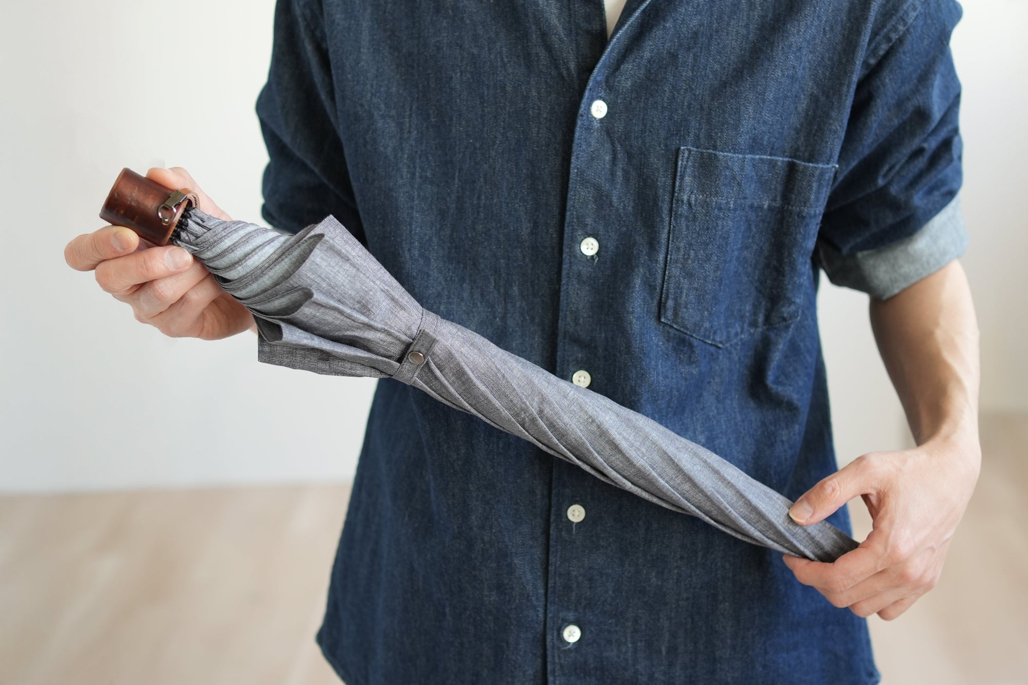 折りたたみ傘 レディース 天然繊維の日傘 天然の風合いが美しい、サクラのハンドル