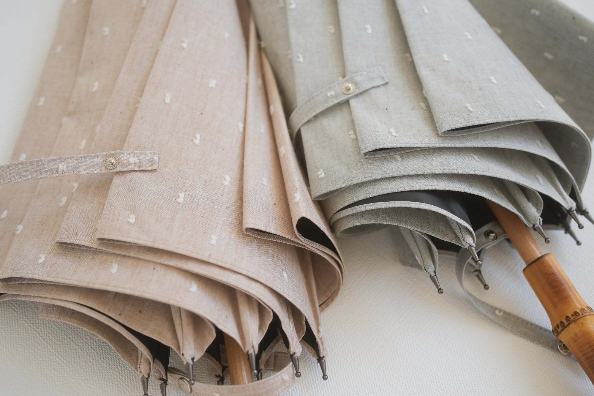 長傘 レディース 日傘・晴雨兼用傘 遮光率100%、UVカット率99.9%以上、遮熱率50%以上×天然素材の一級遮光傘