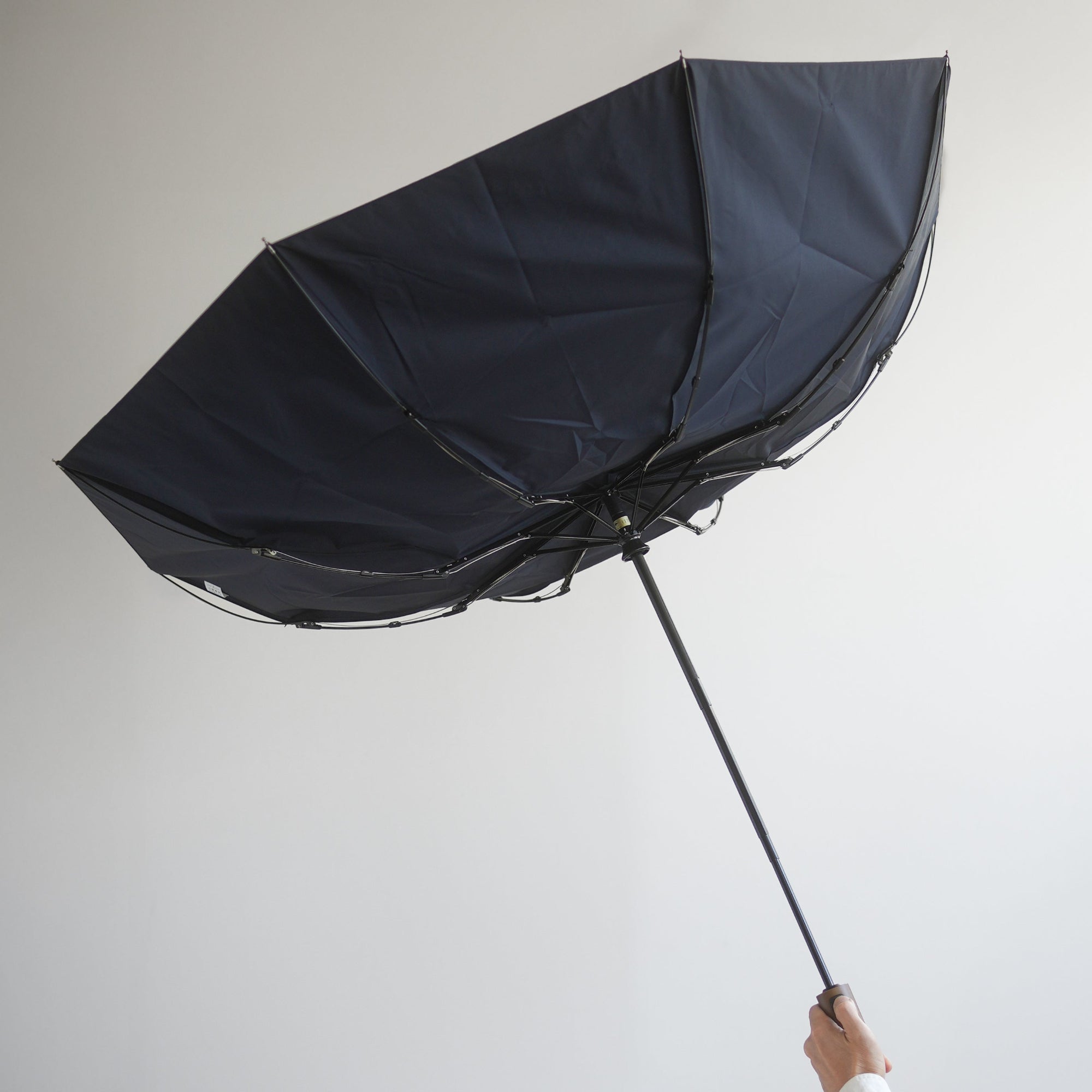 折りたたみ傘 メンズ 雨傘 ボタンひとつで開け閉めができる、自動開閉の折りたたみ傘