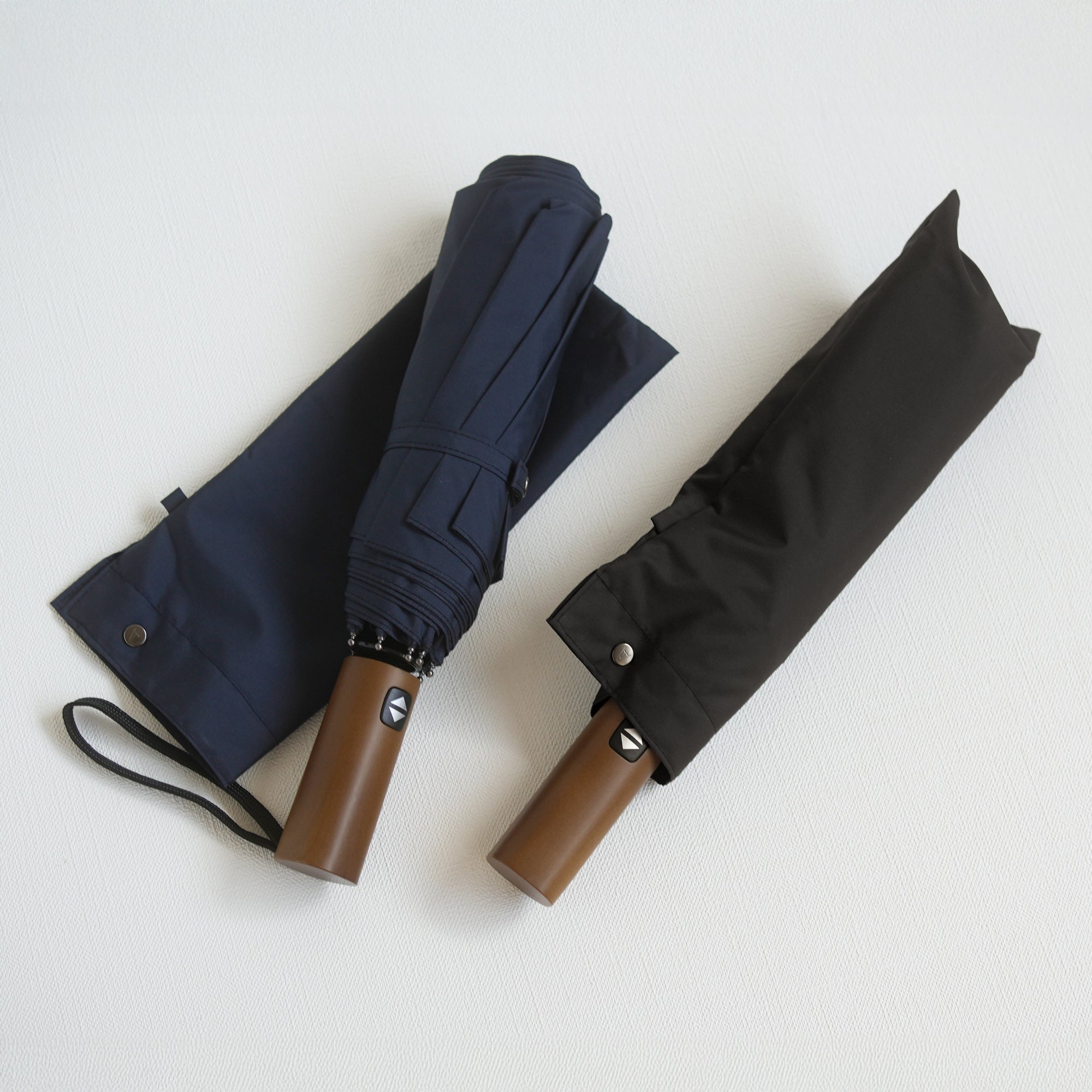 折りたたみ傘 メンズ 雨傘 ボタンを押すだけで開閉ができる「自動開閉」のハンドル