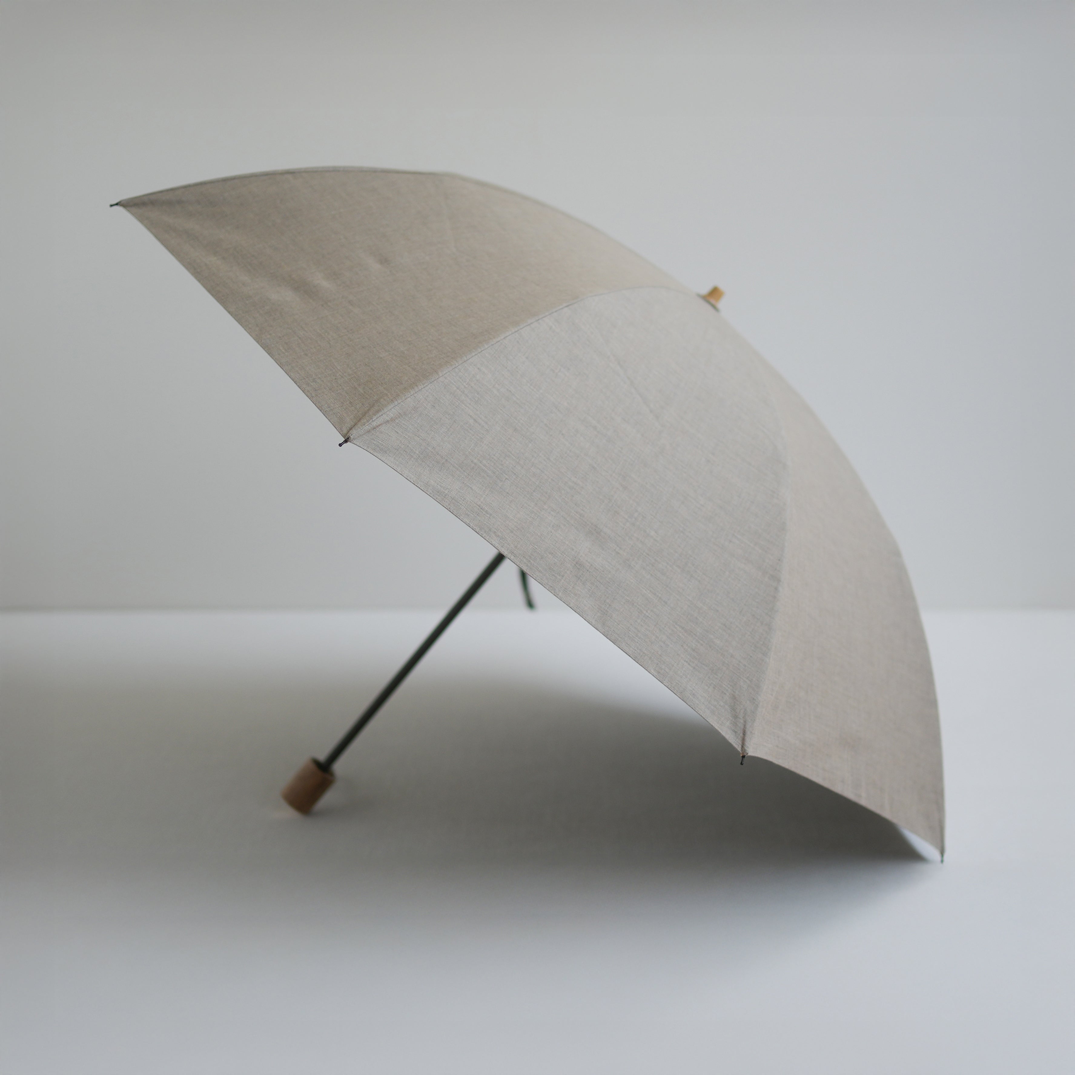 折りたたみ傘 メンズ 晴雨兼用傘 遮光・遮熱 2段折り 小宮商店 Chambray Shade ベージ