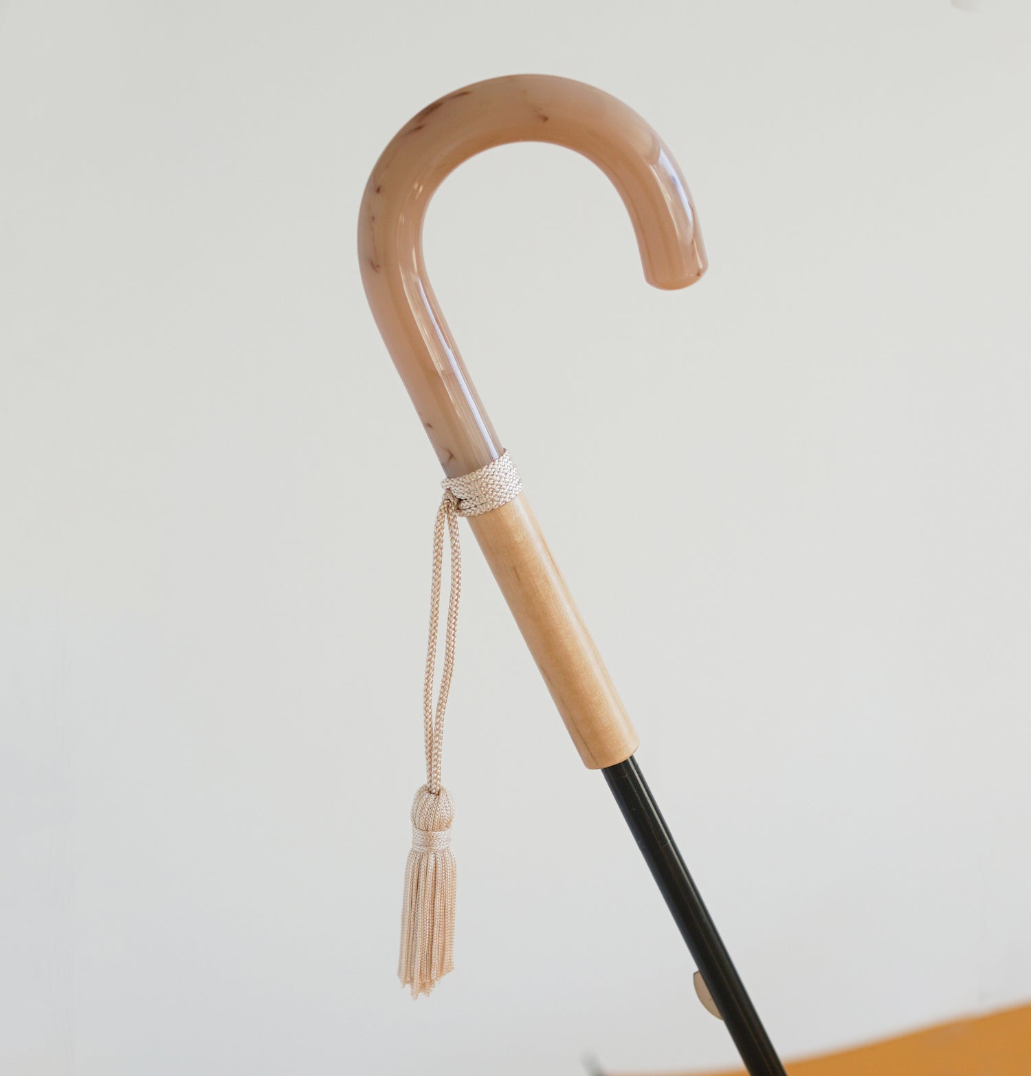 長傘 レディース 雨傘 アクリルと天然木の組み合わせが上品なハンドル