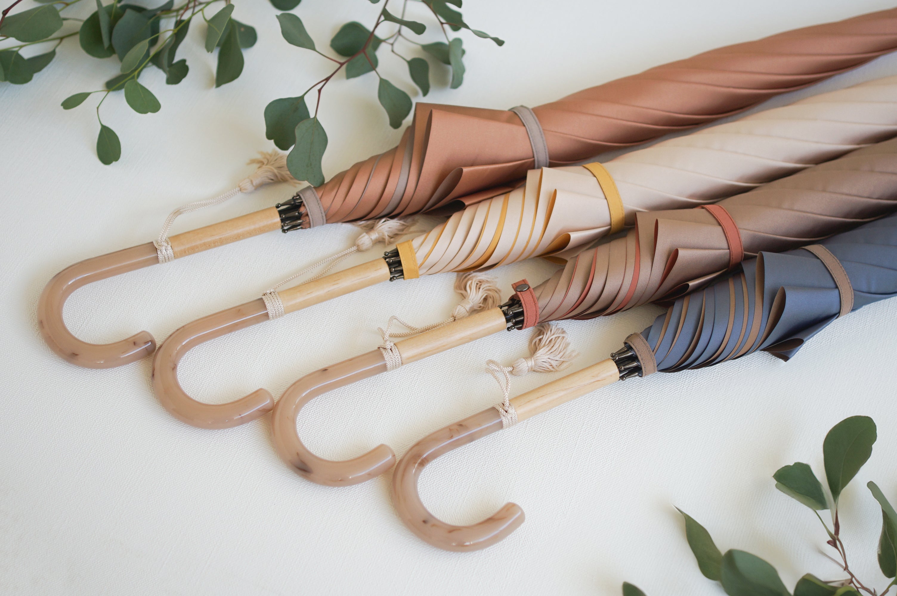 長傘 レディース 雨傘 艶やかな光沢と重厚感が魅力の「甲州織」