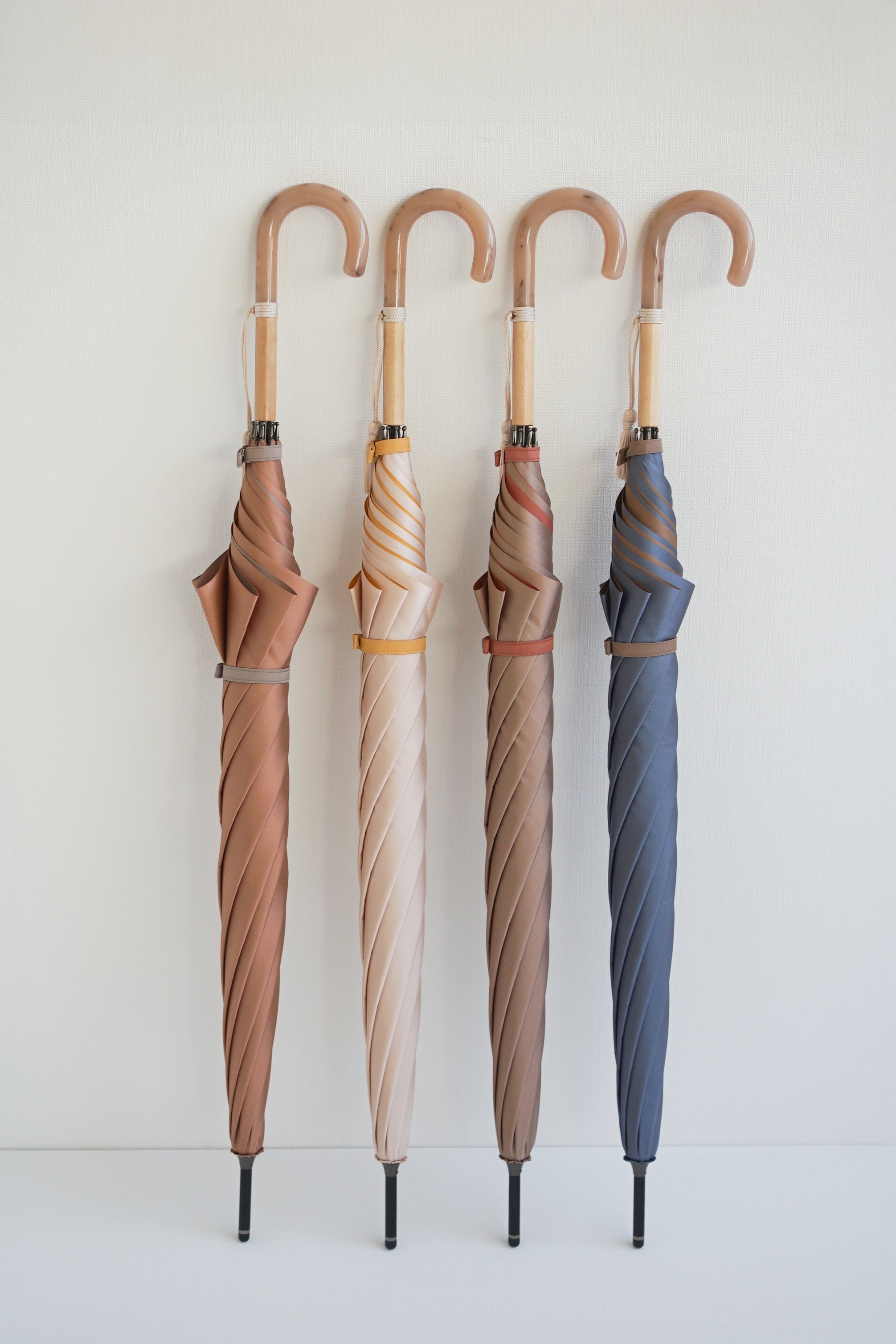 長傘 レディース 雨傘 ネームバンドの色が さりげないアクセントに