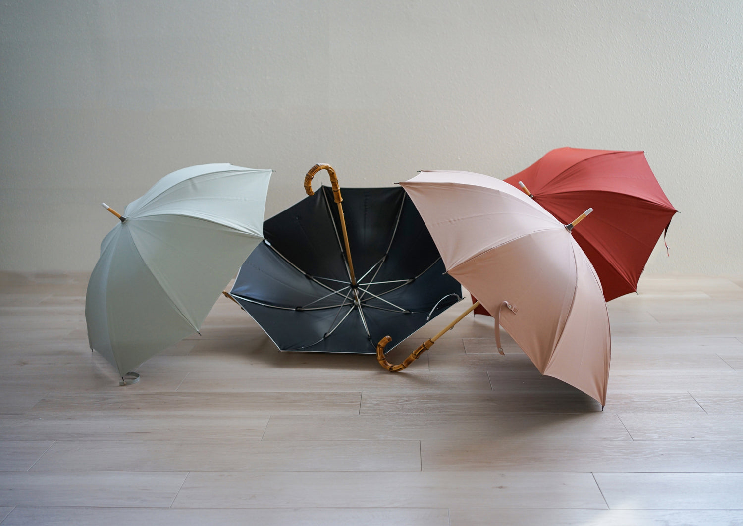 長傘 レディース 日傘・晴雨兼用傘 UVカット率99.9%以上 遮光率99.99%以上 ×天然素材