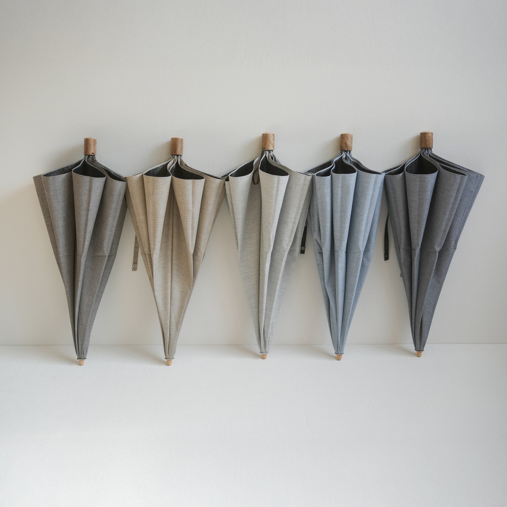 折りたたみ傘 メンズ 晴雨兼用傘 シャンブレーシャツのようなおしゃれさと、猛暑でも涼しい機能性