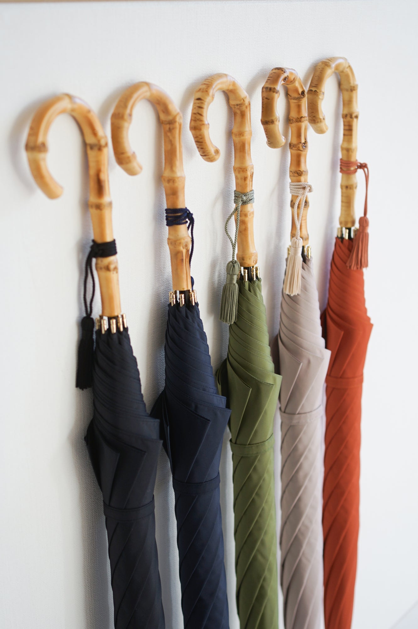 長傘 レディース 雨傘 骨も手元もスリムにこだわったシルエットが魅力の長傘