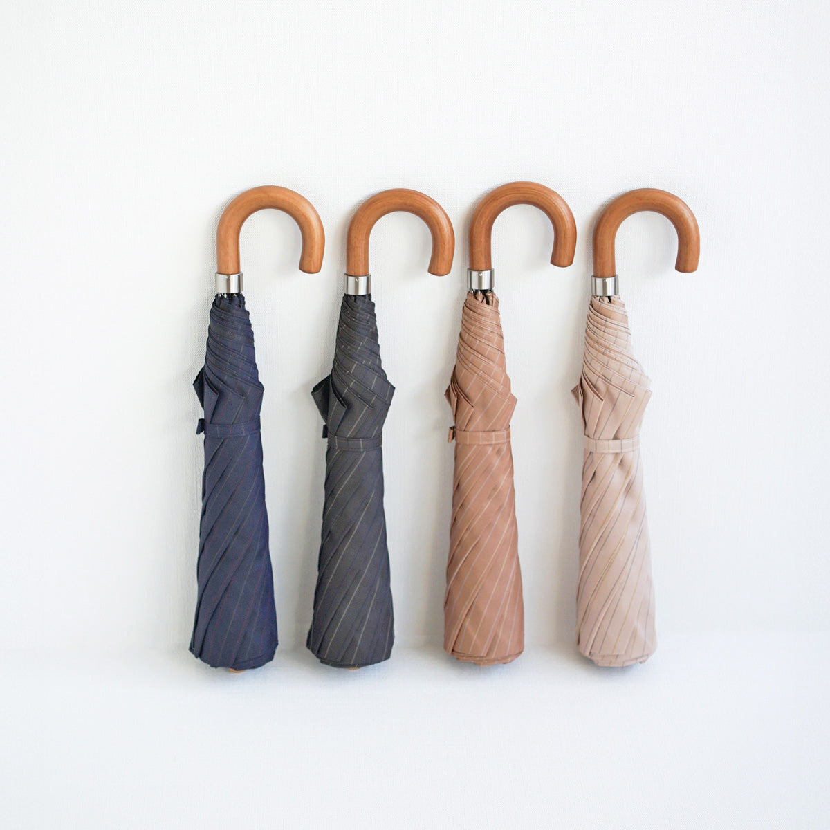 折りたたみ傘 レディース 雨傘 雨晴兼用傘 持ちやすく、ちょうどいいサイズ感のブナのハンドル