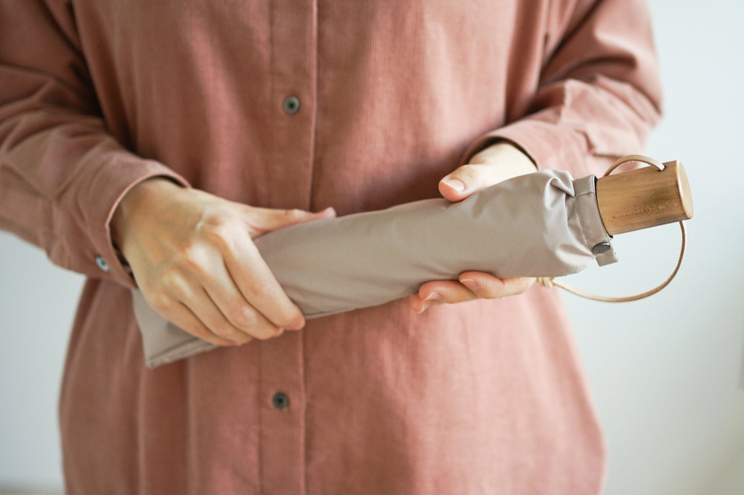 折りたたみ傘 メンズ 雨傘 抜群の撥水性で雨に負けない「ミラトーレ」