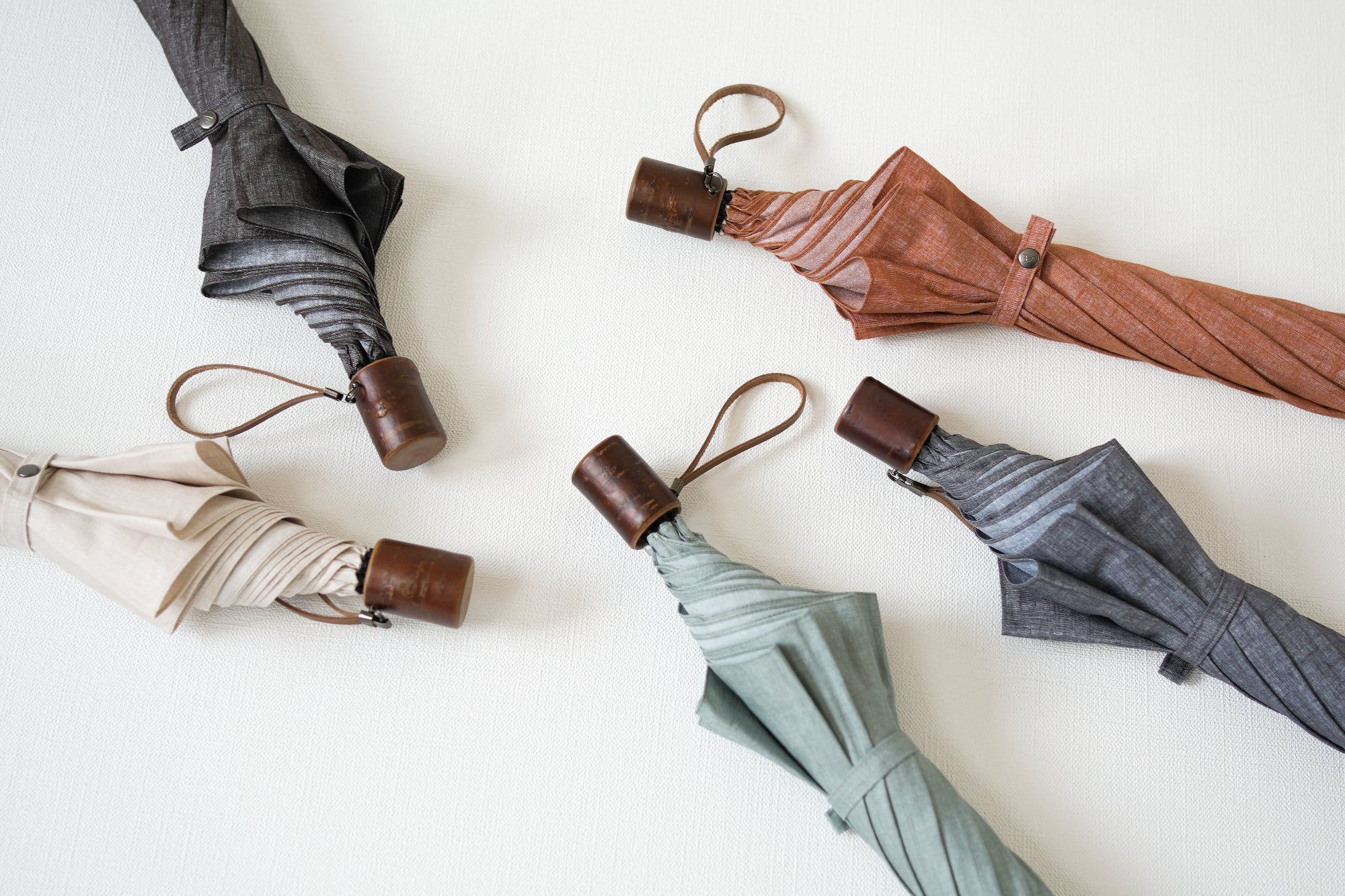 折りたたみ傘 レディース 天然繊維の日傘 遮熱加工・撥水加工を施した、涼しいリネンの日傘