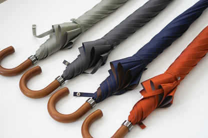 折りたたみ傘 メンズ 雨傘 染色する糸の色にこだわり、ユニセックスでもお使いいただけるカラー