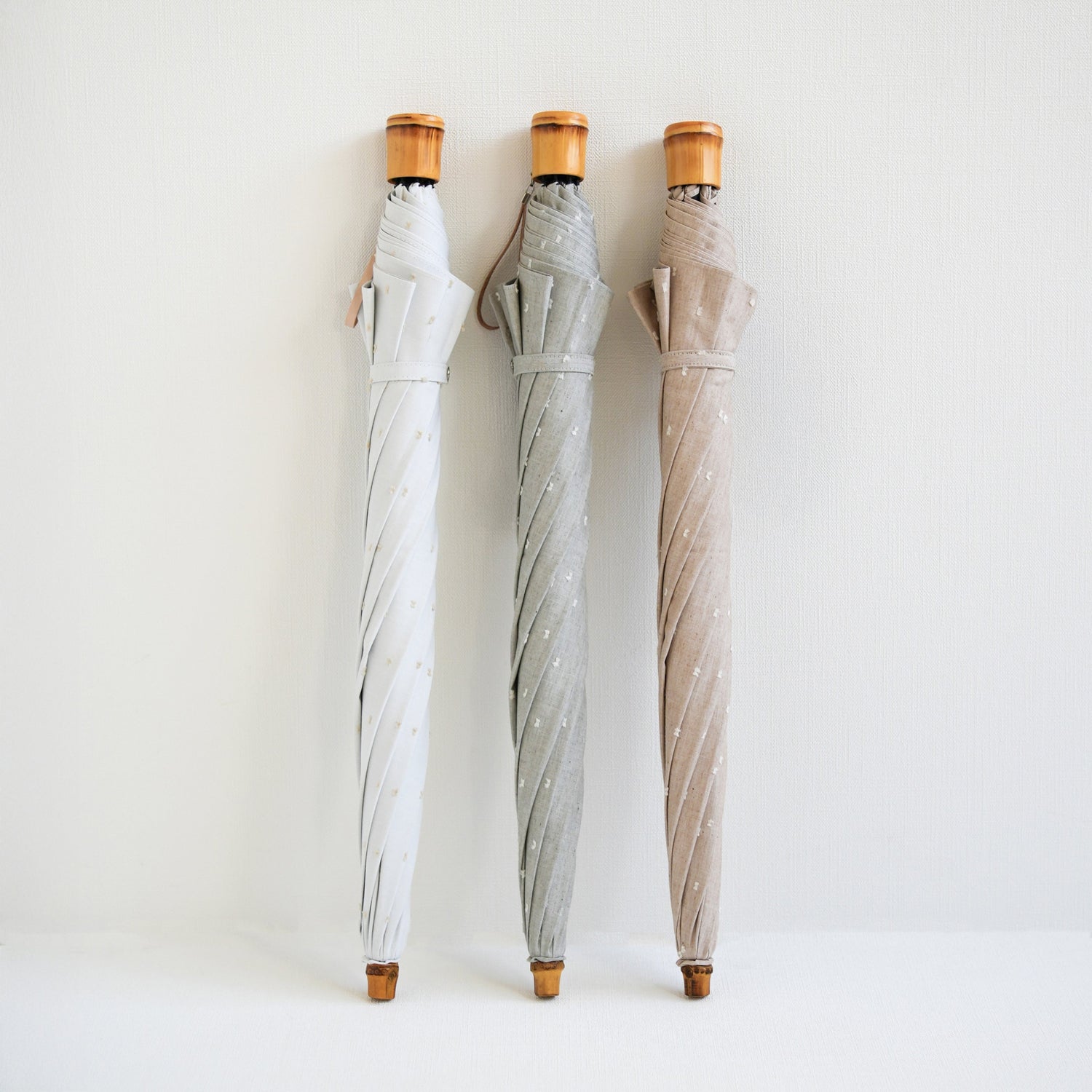 折りたたみ傘 レディース 晴雨兼用傘　傘をたたまなくても持ち歩けます