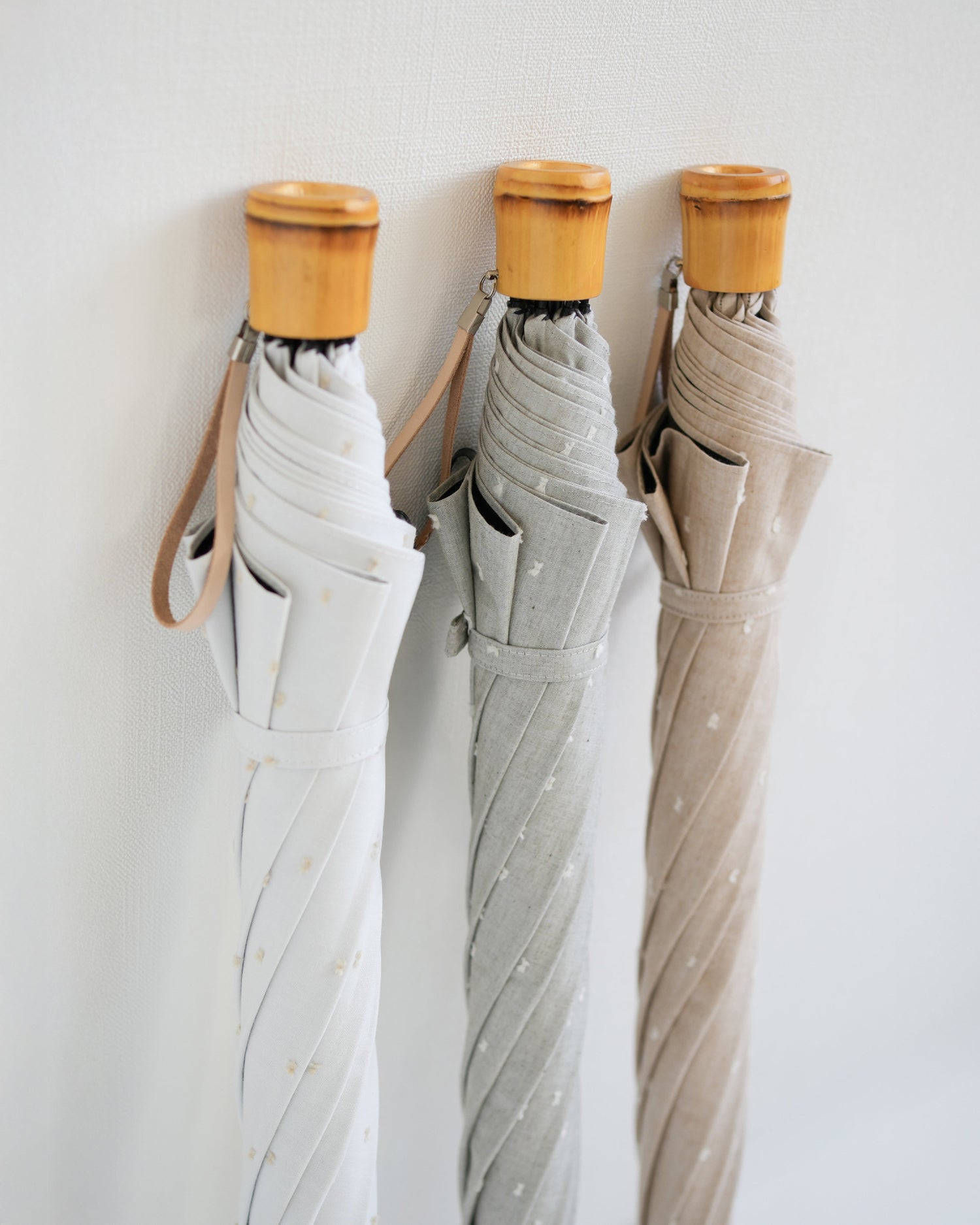 折りたたみ傘 レディース 晴雨兼用傘　傘をたたまなくても持ち歩けます