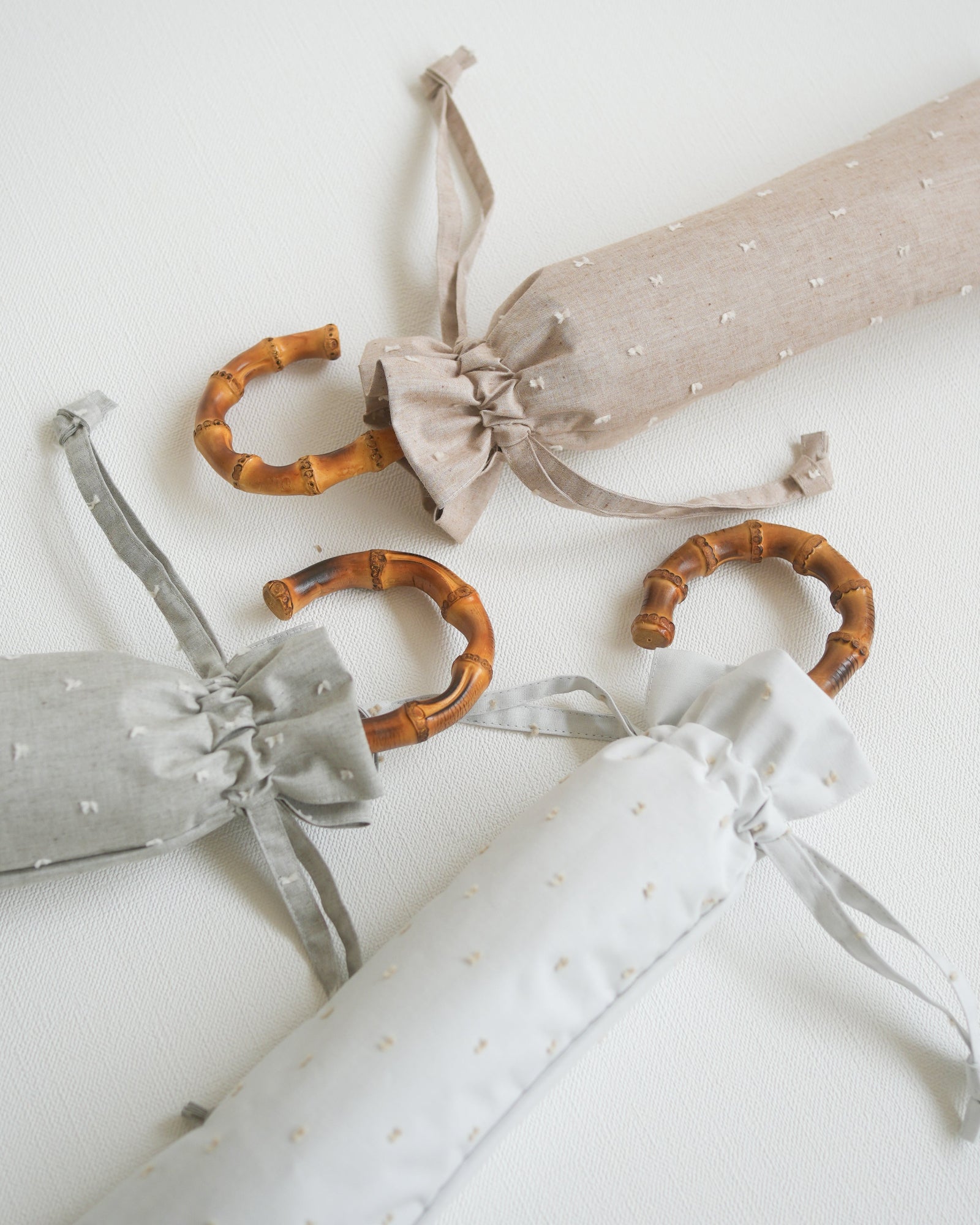 折りたたみ傘 レディース 晴雨兼用傘　立体的なドット柄がかわいい、機能的な晴雨兼用傘