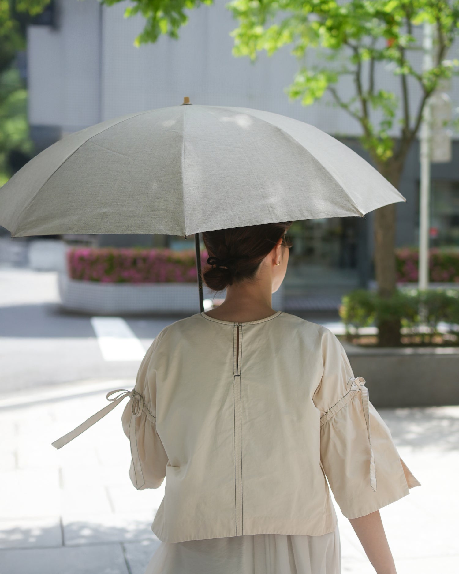 折りたたみ傘 メンズ 晴雨兼用傘 シャンブレーシャツのようなおしゃれさと、猛暑でも涼しい機能性