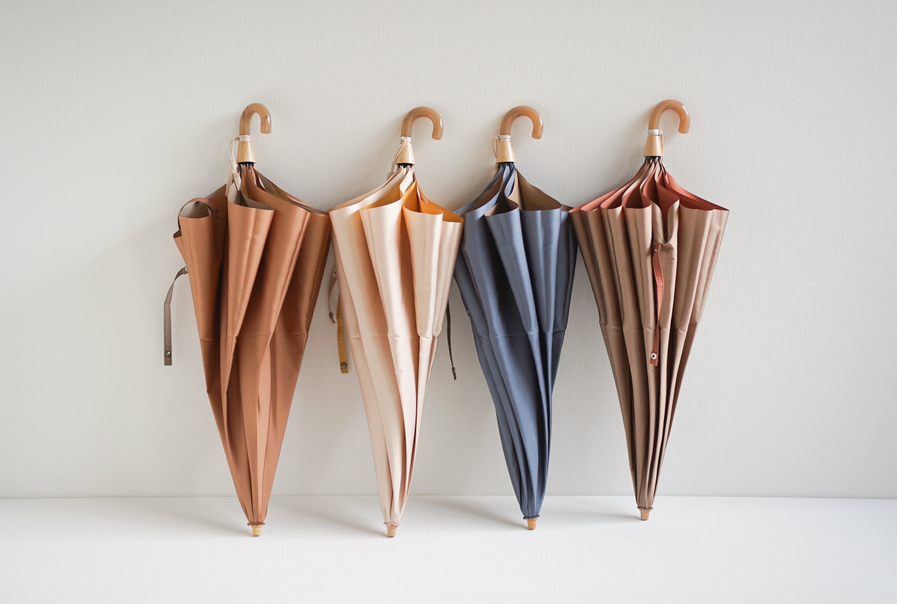 折りたたみ傘 レディース 雨傘 コーディネートしやすい2色のニュアンスカラー