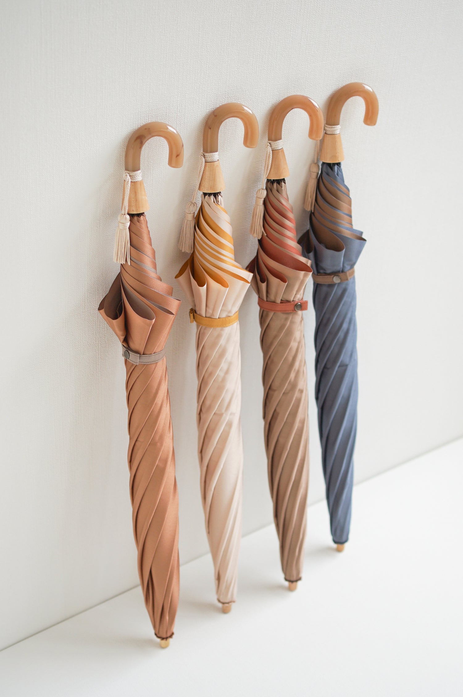 折りたたみ傘 レディース 雨傘 コーディネートしやすい2色のニュアンスカラー