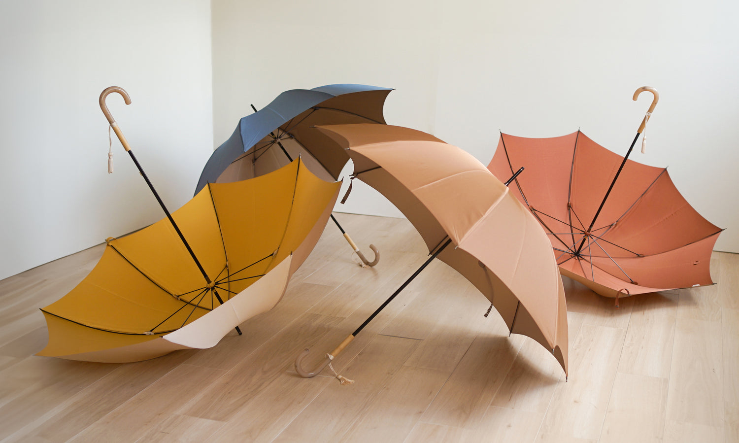 長傘 レディース 雨傘 艶やかな光沢と重厚感が魅力の「甲州織」