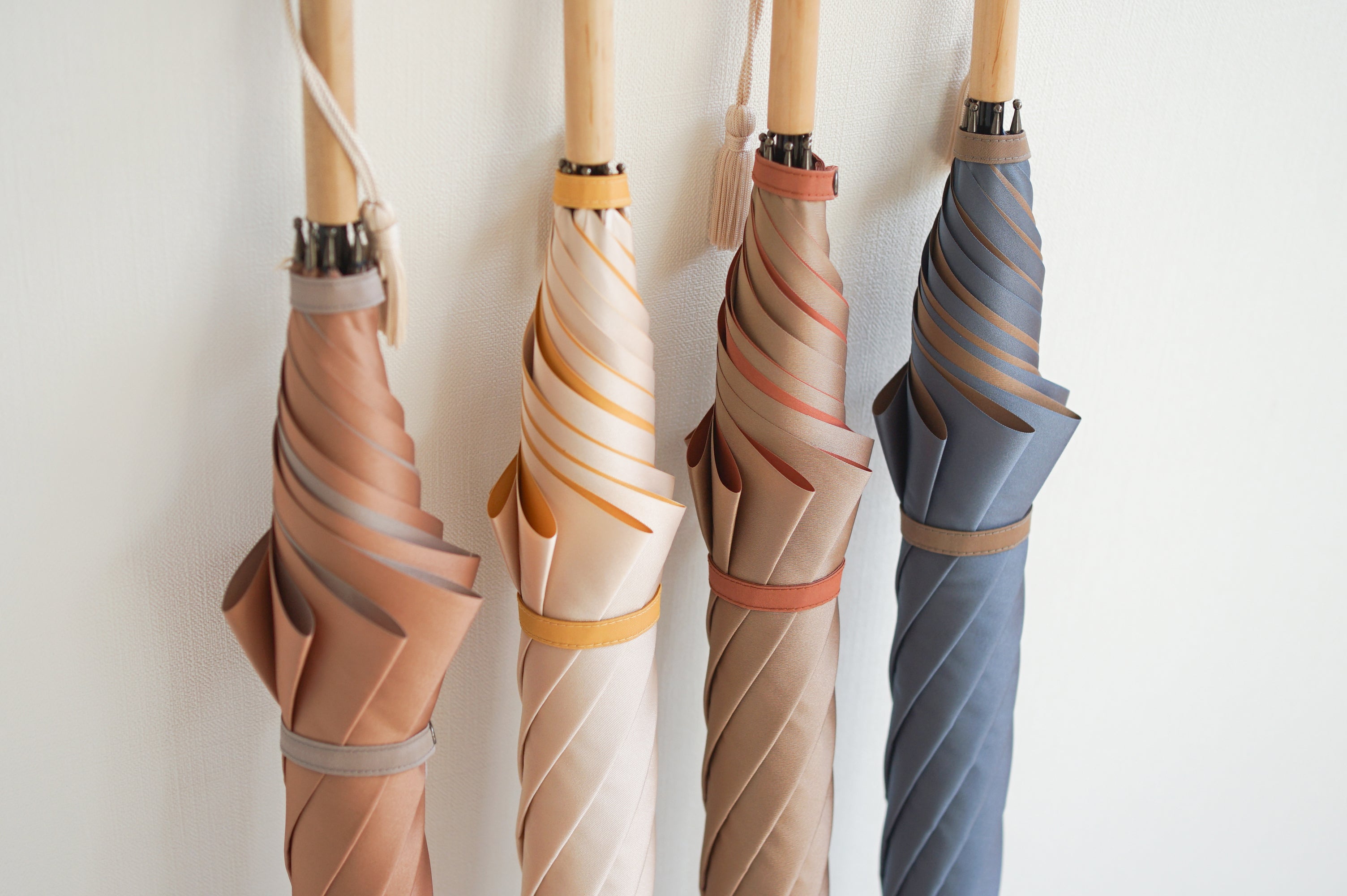 長傘 レディース 雨傘 ネームバンドの色が さりげないアクセントに