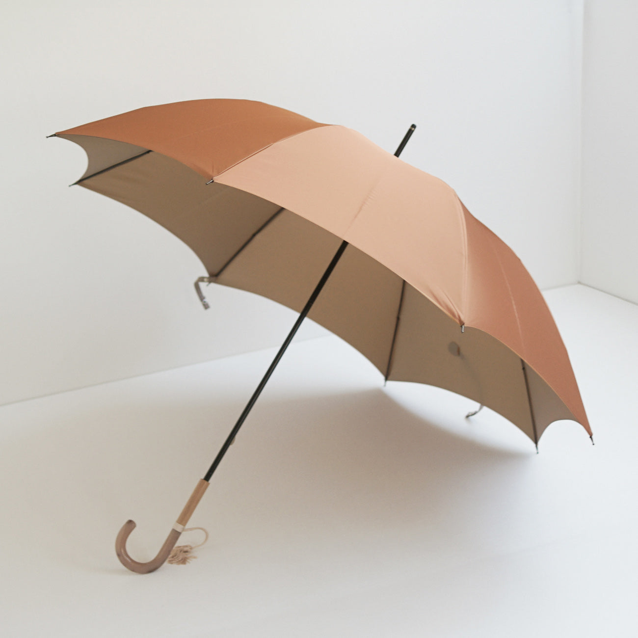 長傘 レディース 雨傘 UV 甲州織 カーボン骨 小宮商店 TwoPly アプリコットベージュ