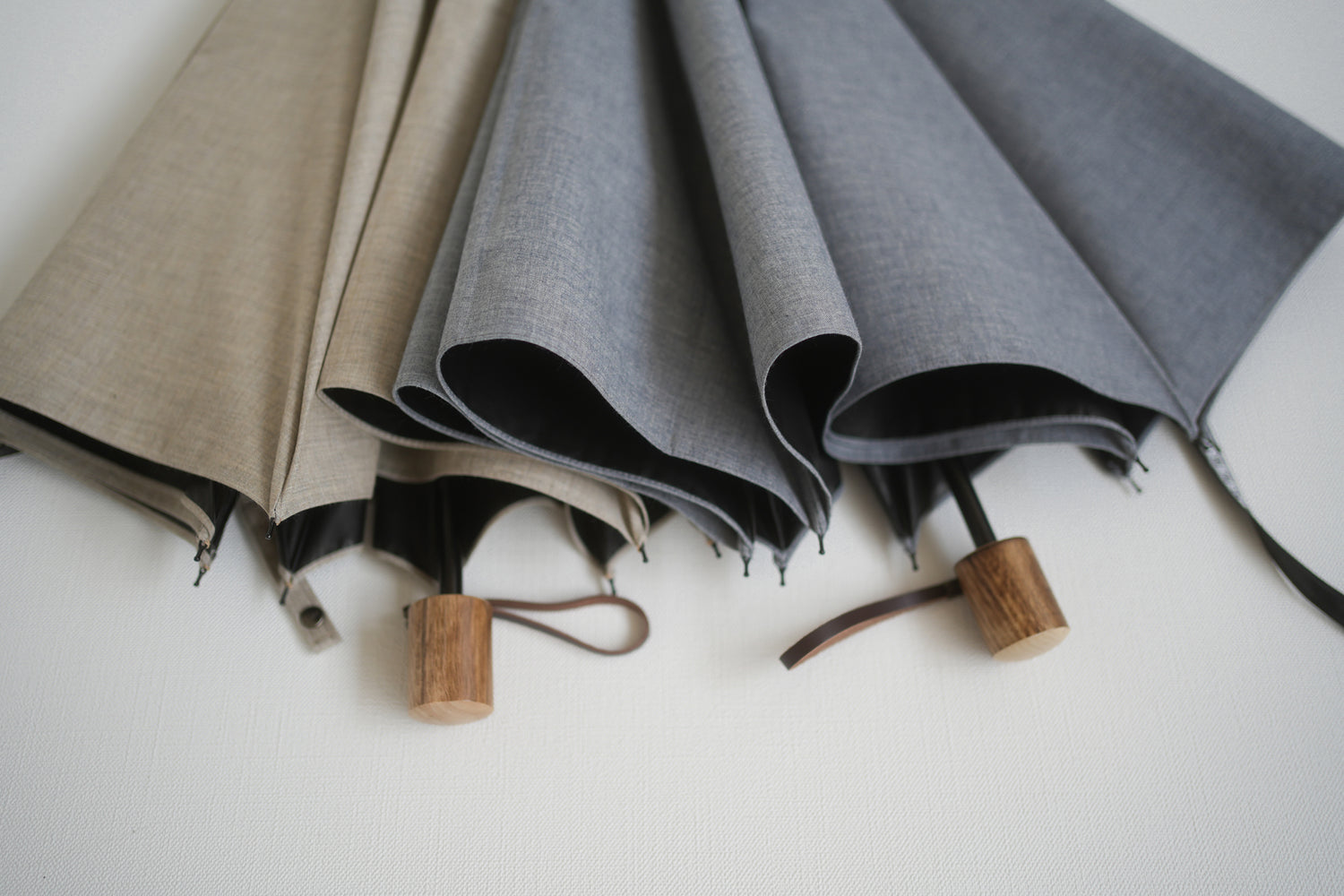 折りたたみ傘 メンズ 晴雨兼用傘 シャンブレーシャツのようなおしゃれさと、猛暑でも涼しい機能性